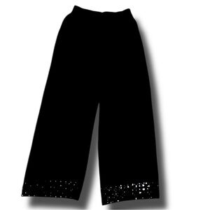 ST JOHN fancy sequined hem Santana knit elastic waist pant with pockets.